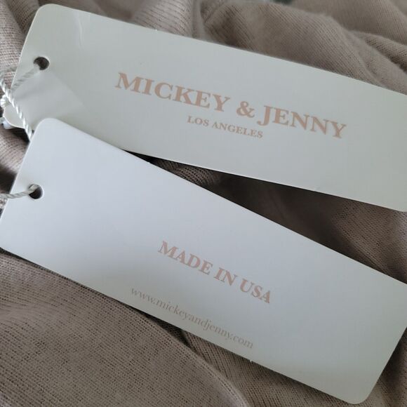NWT MICKEY & JENNY Women Light Brown Pullover Sweater Large V Neck Made In USA - Picture 5 of 10